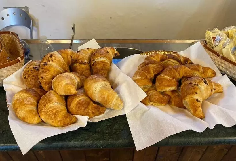 簡易ホテル Duca Di Tromello