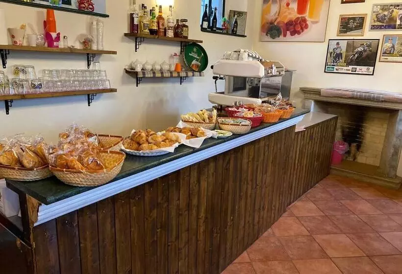 簡易ホテル Duca Di Tromello