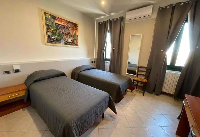 簡易ホテル Duca Di Tromello