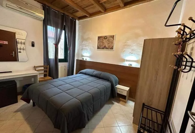 簡易ホテル Duca Di Tromello