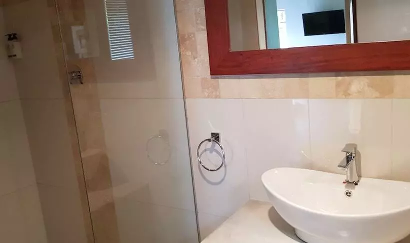 Hotelli Oluchi Lodge