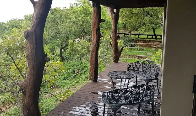 Hotelli Oluchi Lodge