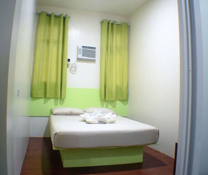 Sulit Budget Hotel near Dgte Airport Citimall
