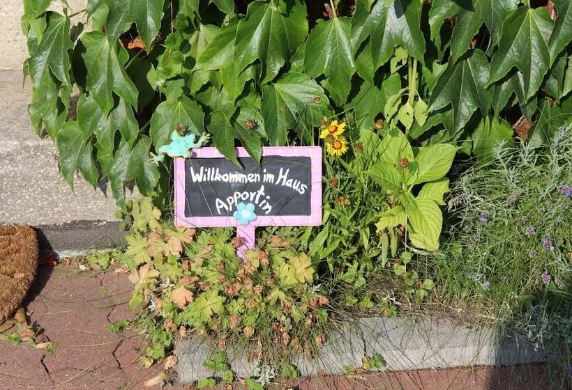 Majatalo Haus Apportin