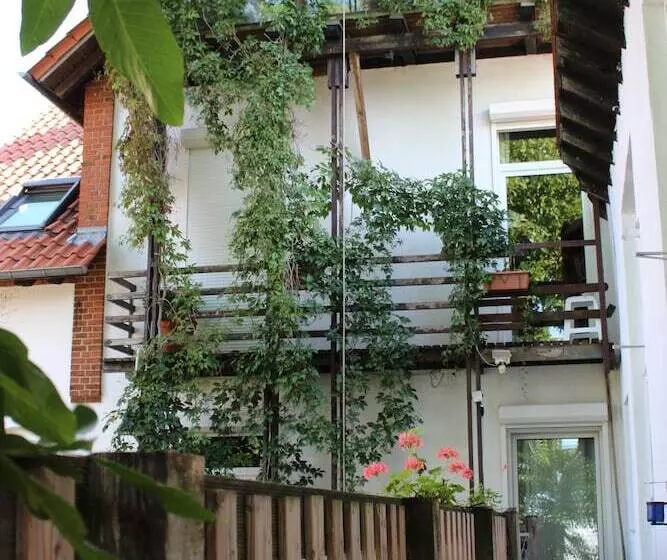 Majatalo Haus Apportin