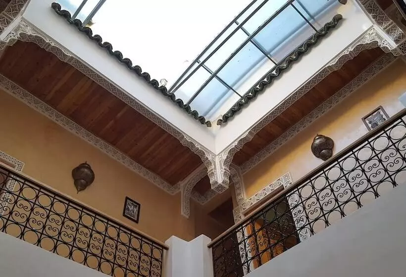 ریاض Dar Nour Fes