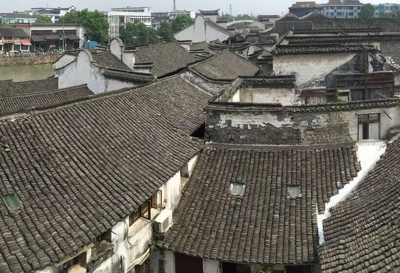 Floral Hotel · Yuexiang Inn Wuzhen