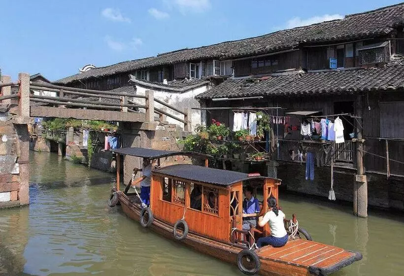 Floral Hotel · Yuexiang Inn Wuzhen