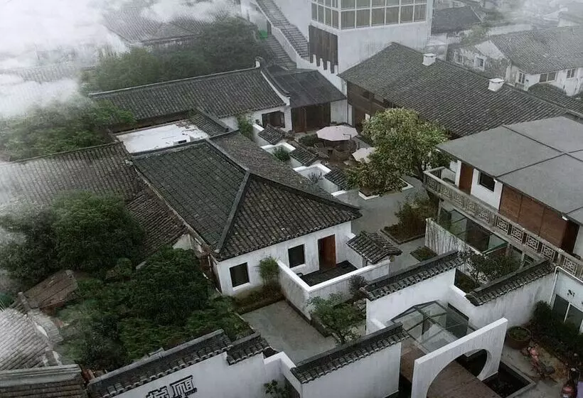 Floral Hotel · Yuexiang Inn Wuzhen