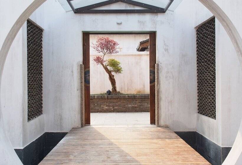 Floral Hotel · Yuexiang Inn Wuzhen