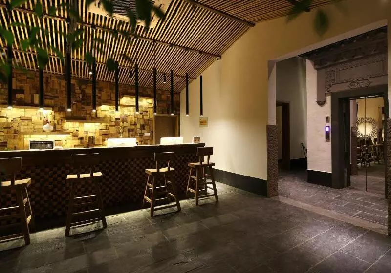 Floral Hotel · Yuexiang Inn Wuzhen
