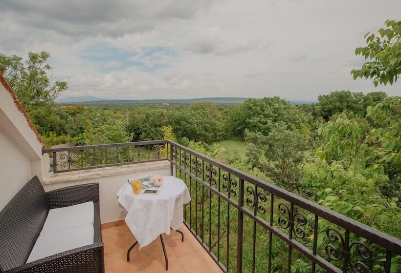 تختخواب و صبحانه Kalpic Suites & Villa