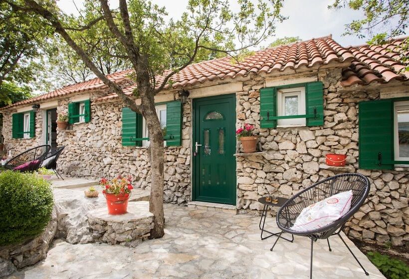 تختخواب و صبحانه Kalpic Suites & Villa