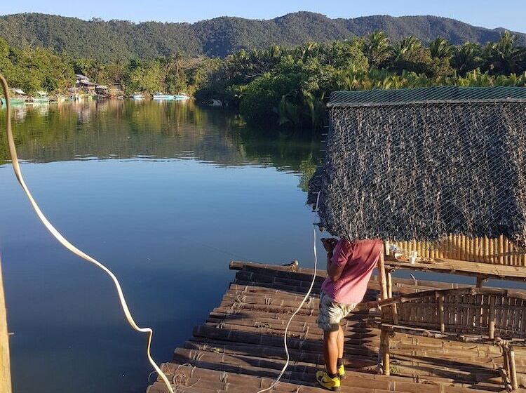 فندق Pleasant Valley Guesthouse   Baler