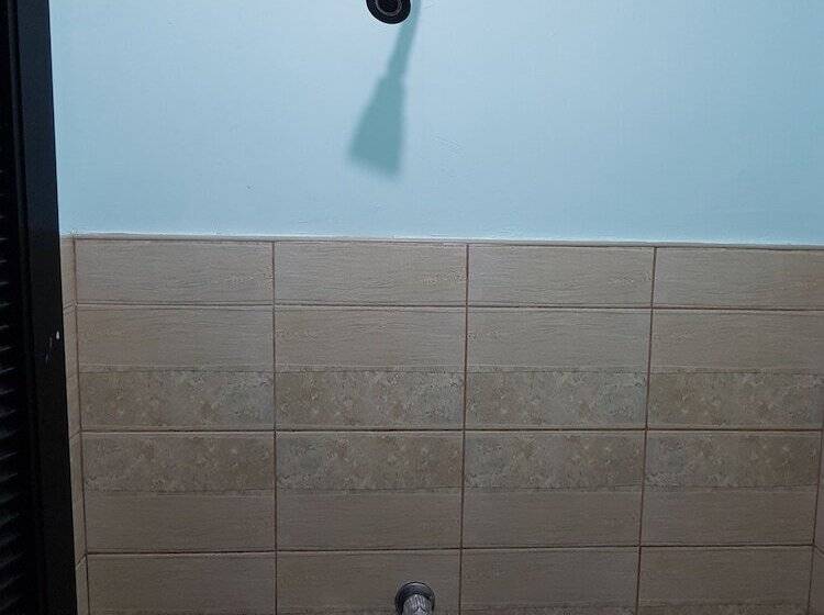 فندق Pleasant Valley Guesthouse   Baler