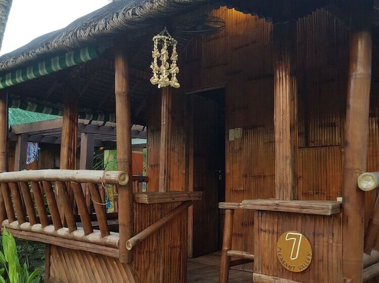 فندق Pleasant Valley Guesthouse   Baler