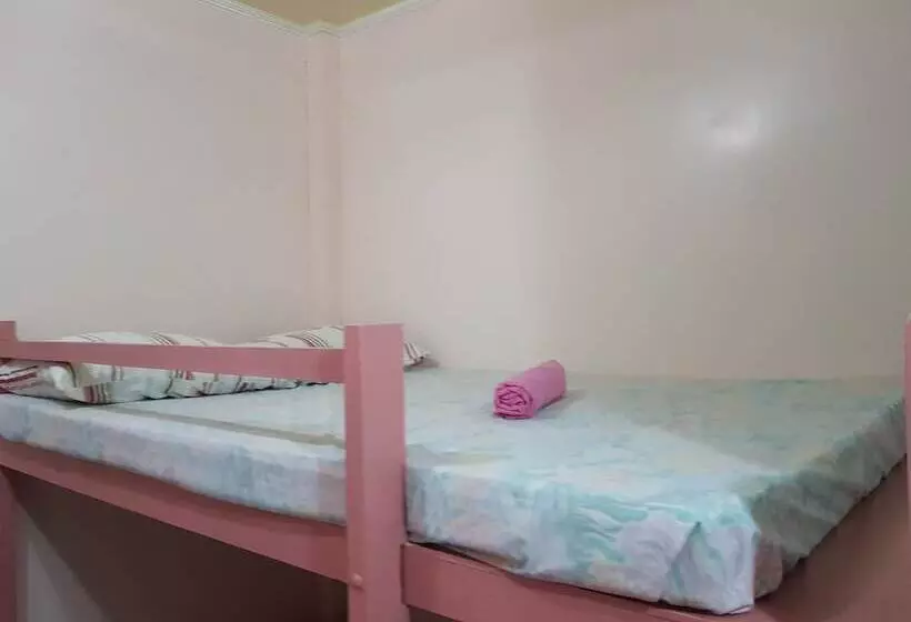 هتل Pleasant Valley Guesthouse   Baler
