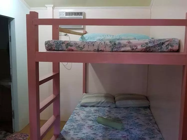 هتل Pleasant Valley Guesthouse   Baler