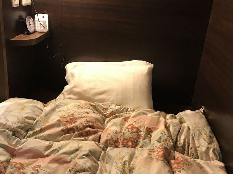 בית מלון כפרי Famitic Nikko Station