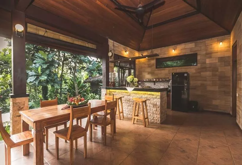 Luxury A Priori Ubud