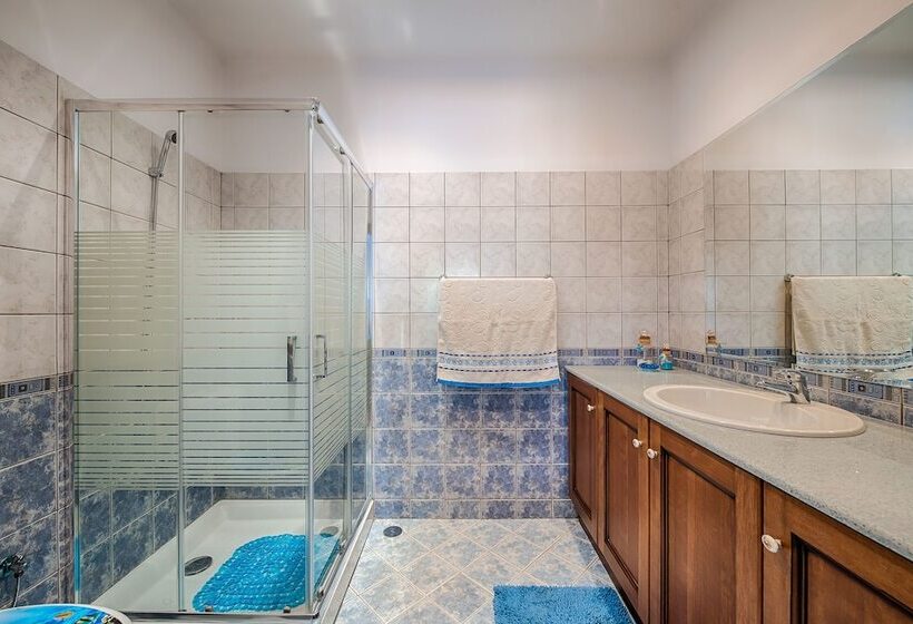 Maripaul Family Villa