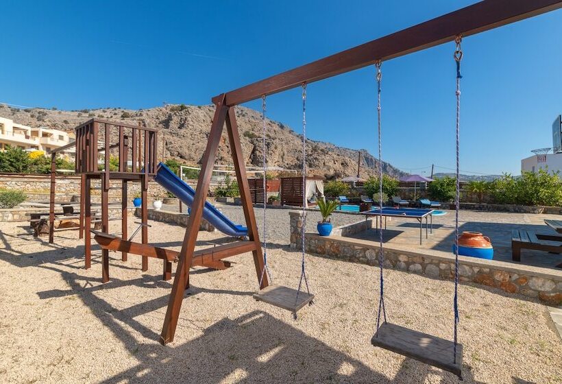 Maripaul Family Villa