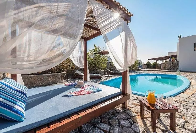 Maripaul Family Villa