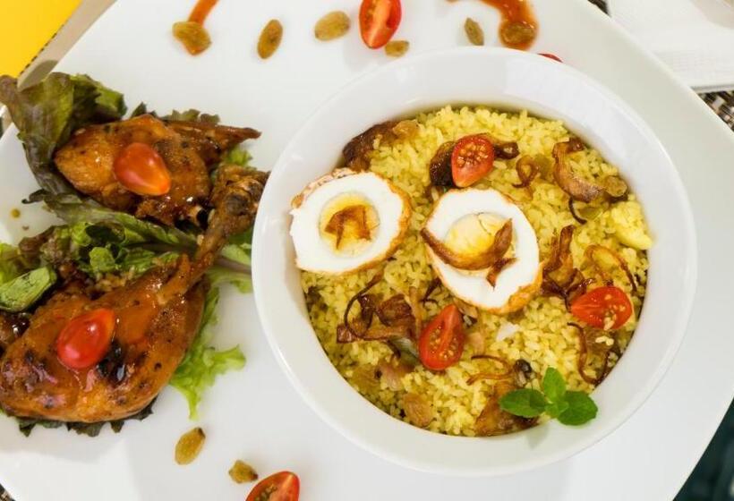 Пансион 18 Faces With Free Drop Off To Galle Fort By Tuktuk