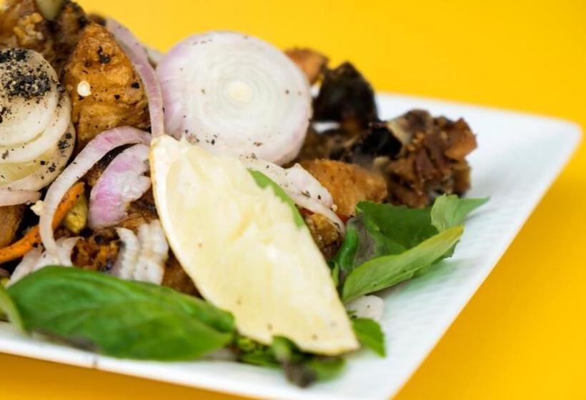 Пансион 18 Faces With Free Drop Off To Galle Fort By Tuktuk