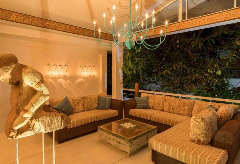 Пансион 18 Faces With Free Drop Off To Galle Fort By Tuktuk