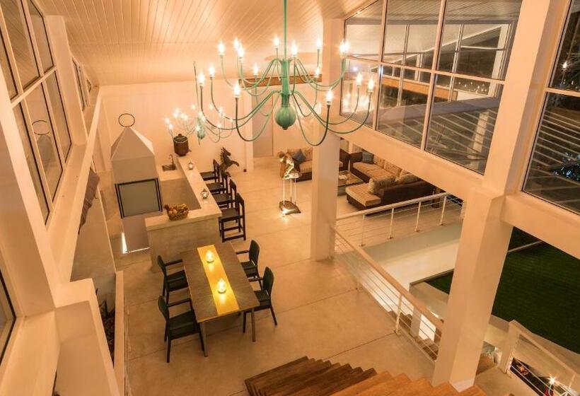 Пансион 18 Faces With Free Drop Off To Galle Fort By Tuktuk