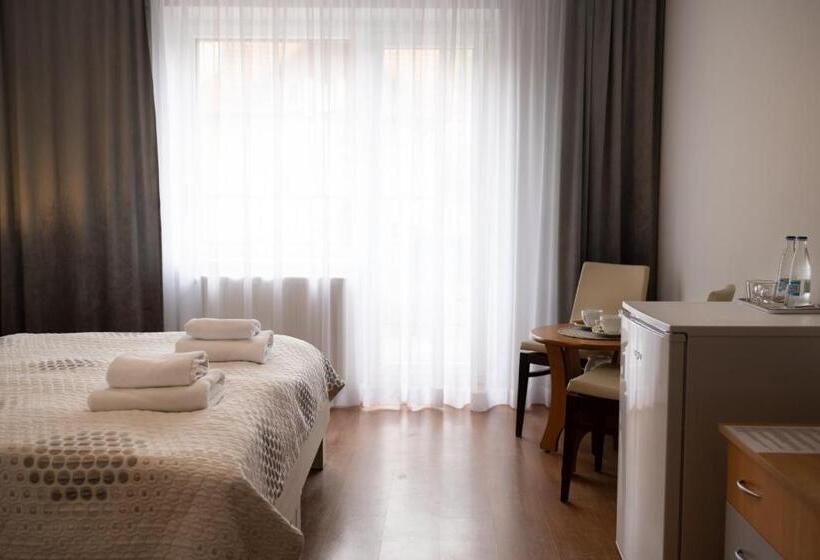 Pensjonat Przy Deptaku W Centrum Polanicy Zdrój