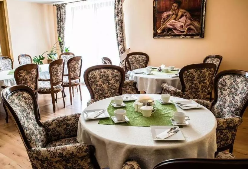 Pensjonat Przy Deptaku W Centrum Polanicy Zdrój