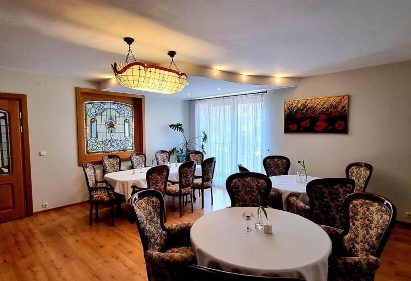 Pensjonat Przy Deptaku W Centrum Polanicy Zdrój