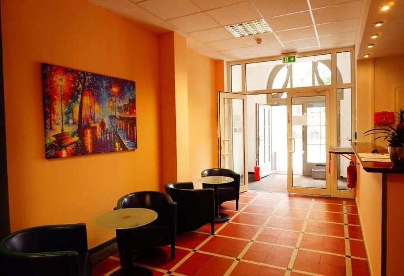 Sweet Dream Hostel & Pension  Self Checkin