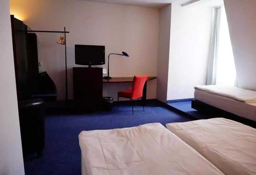 Sweet Dream Hostel & Pension  Self Checkin