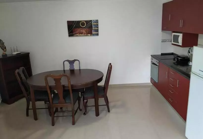 Costa & Isaias Apartamentos