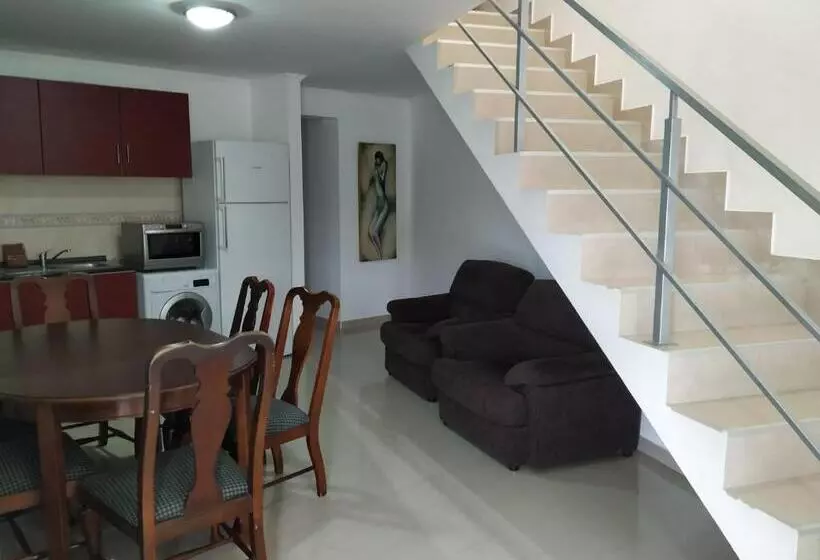 Costa & Isaias Apartamentos