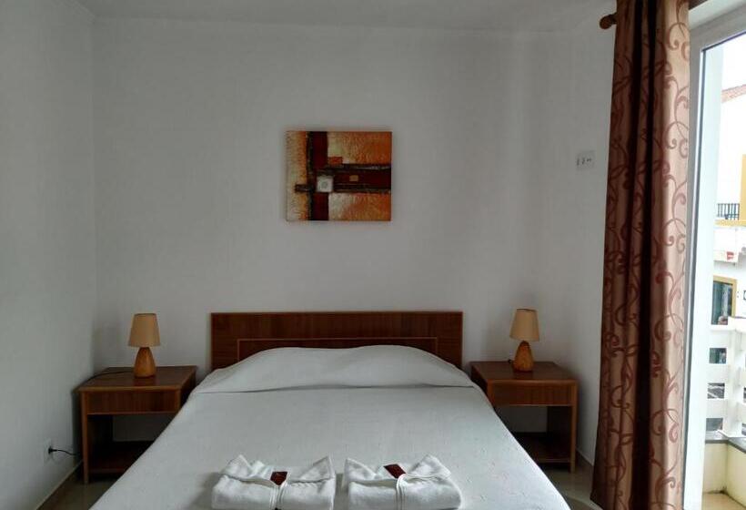 Costa & Isaias Apartamentos