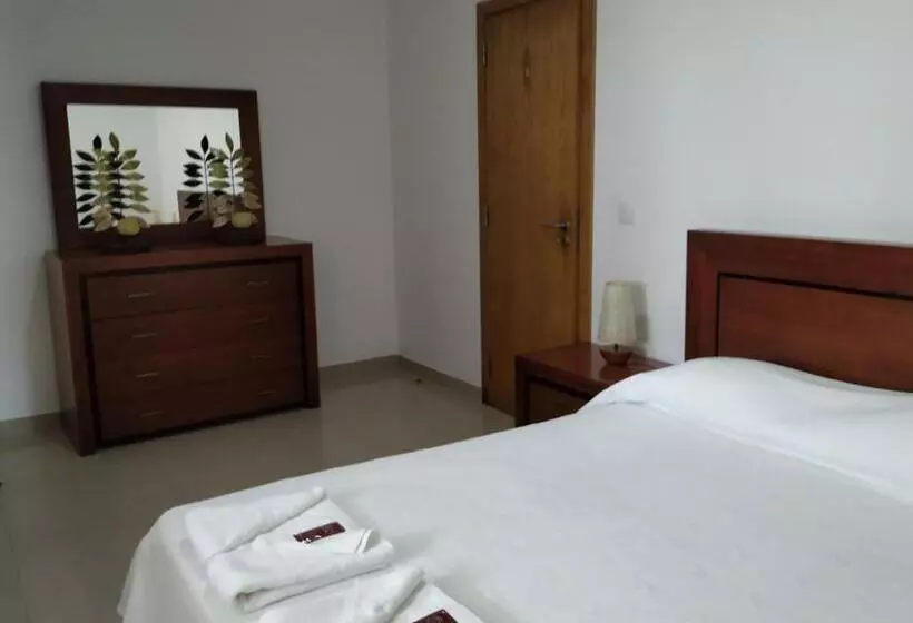 Costa & Isaias Apartamentos