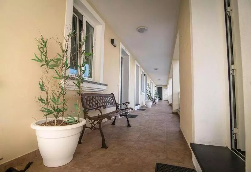 Costa & Isaias Apartamentos