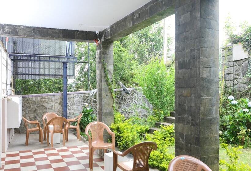 בית מלון כפרי Rose Flower Nest By Oyo Rooms