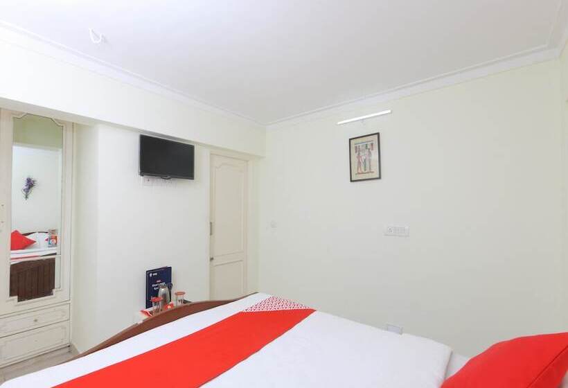 בית מלון כפרי Rose Flower Nest By Oyo Rooms