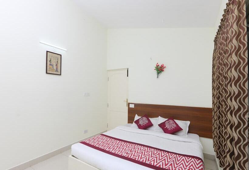 בית מלון כפרי Rose Flower Nest By Oyo Rooms