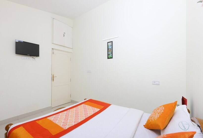 בית מלון כפרי Rose Flower Nest By Oyo Rooms