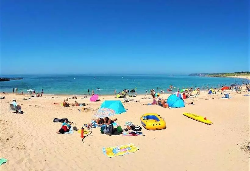 Aamiaismajoitus (B&B) La Fontaine De Resnel