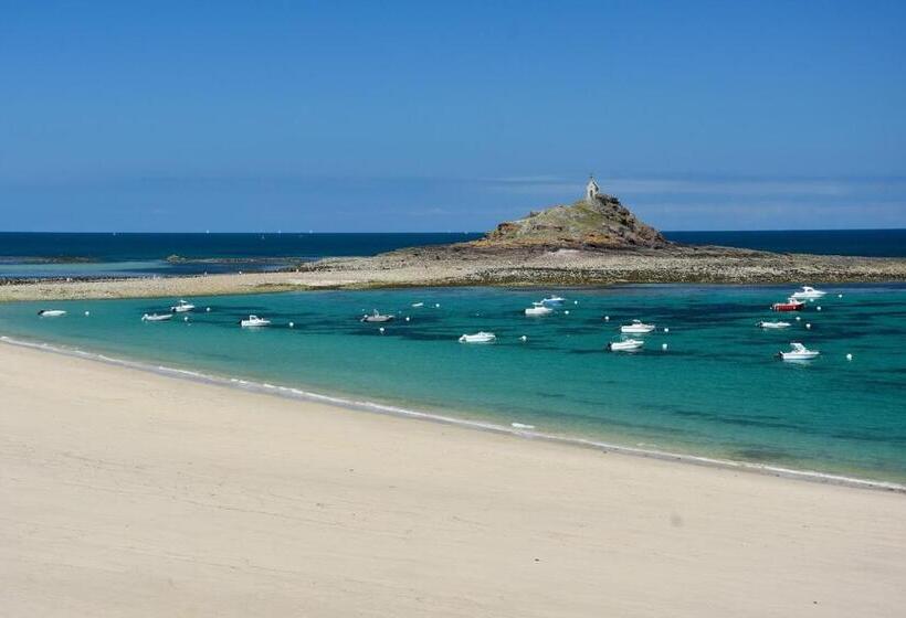 민박 La Fontaine De Resnel