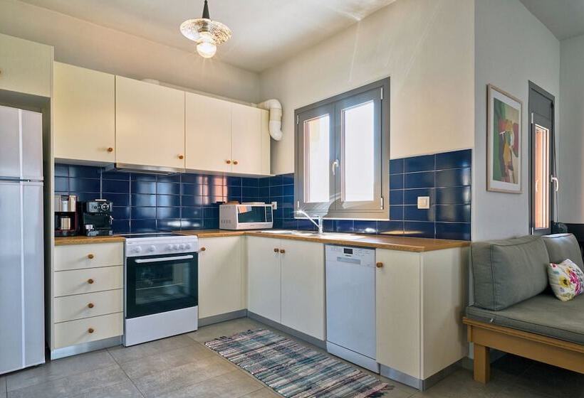 Отель Aegina Bed & Culture B&b