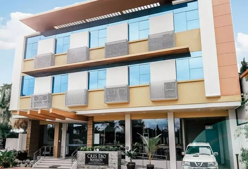 Hotelli Cresebo Mansion