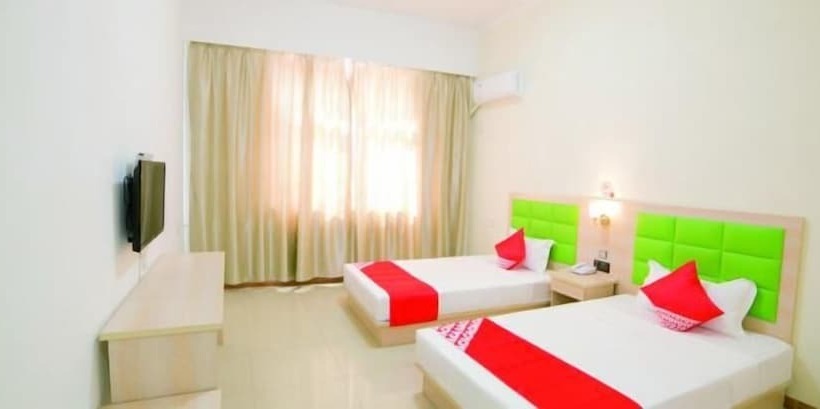 هتل Green Orange Express Inn